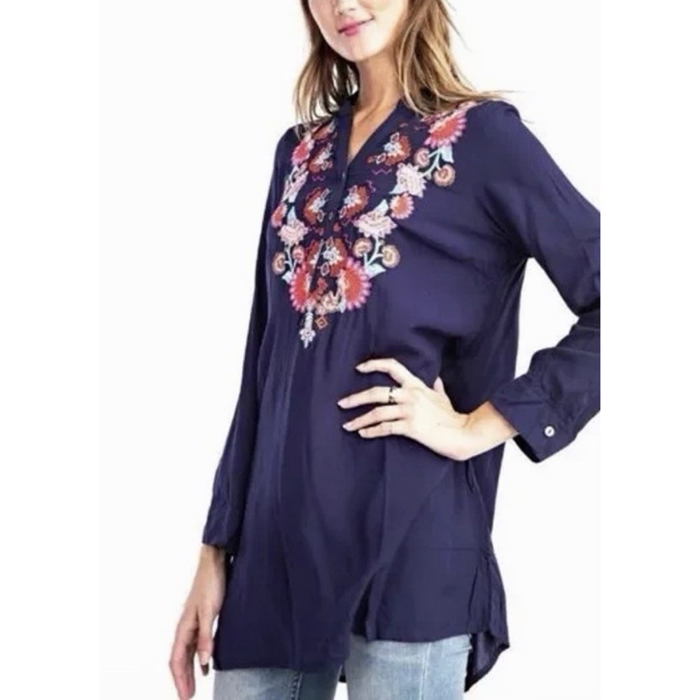 Solitaire Navy Embroidered Boho Tunic Top Rayon 3/4 Roll-Tab Sleeve M